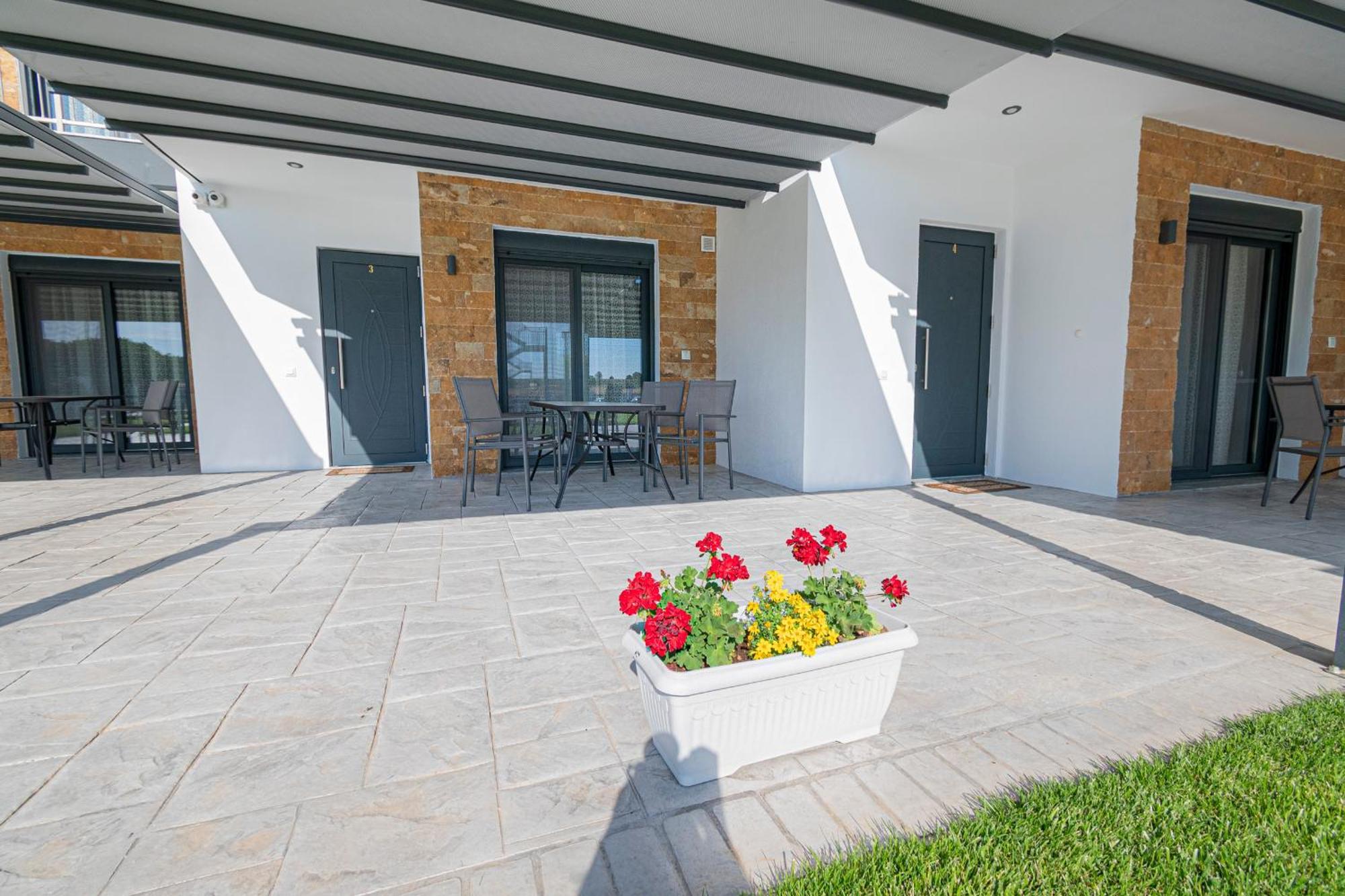 Chryssis Village By Travel Pro Services - Nea Potidaia Halkidiki Nea Poteidaia Bagian luar foto